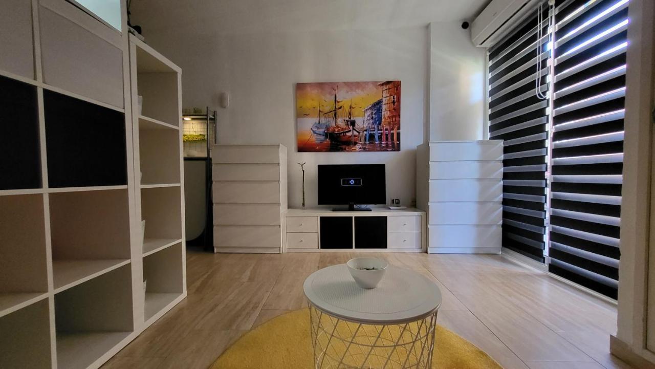 Minerva 242 Lägenhet Benalmádena Exteriör bild